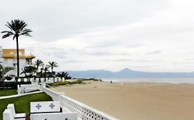 LA NARANJAA primera linea de PLAYA con WIFI y PARKING GRATIS